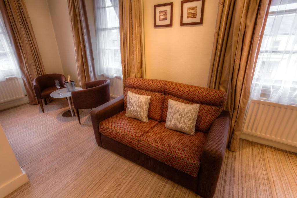 Strangford Arms Hotel Newtownards Exteriör bild