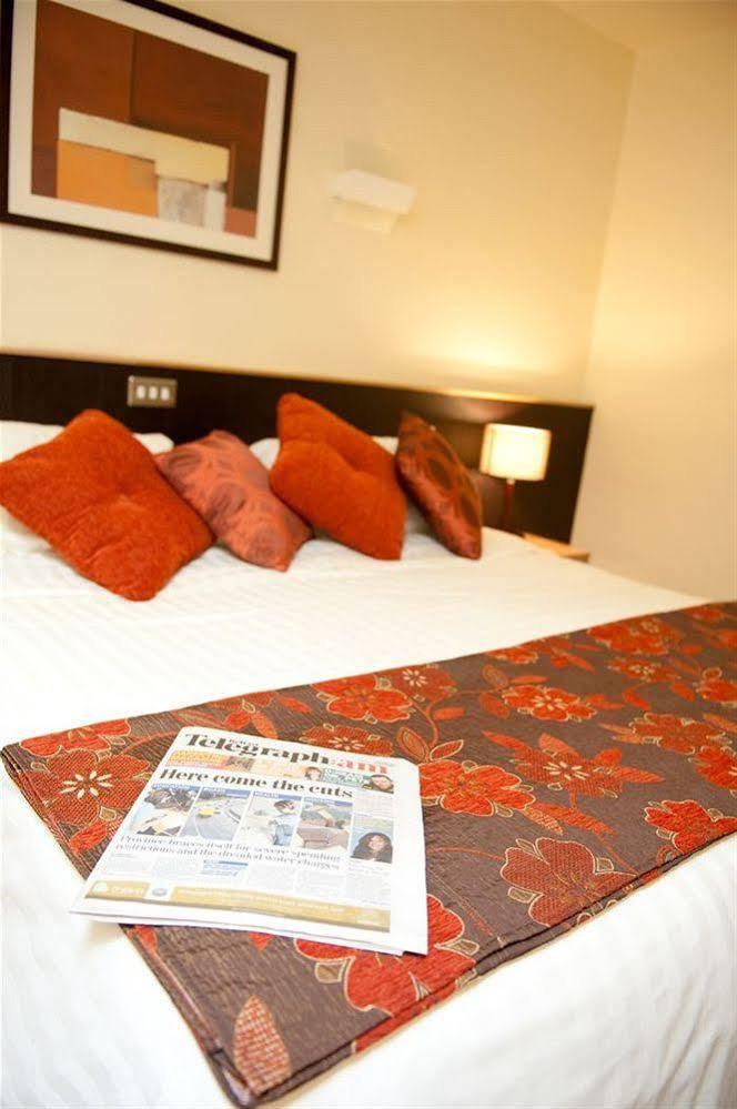 Strangford Arms Hotel Newtownards Exteriör bild
